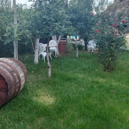 Casa Cueva En Arafo بيت للعطل