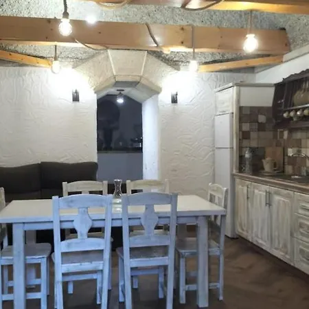 Casa Cueva En Arafo بيت للعطل